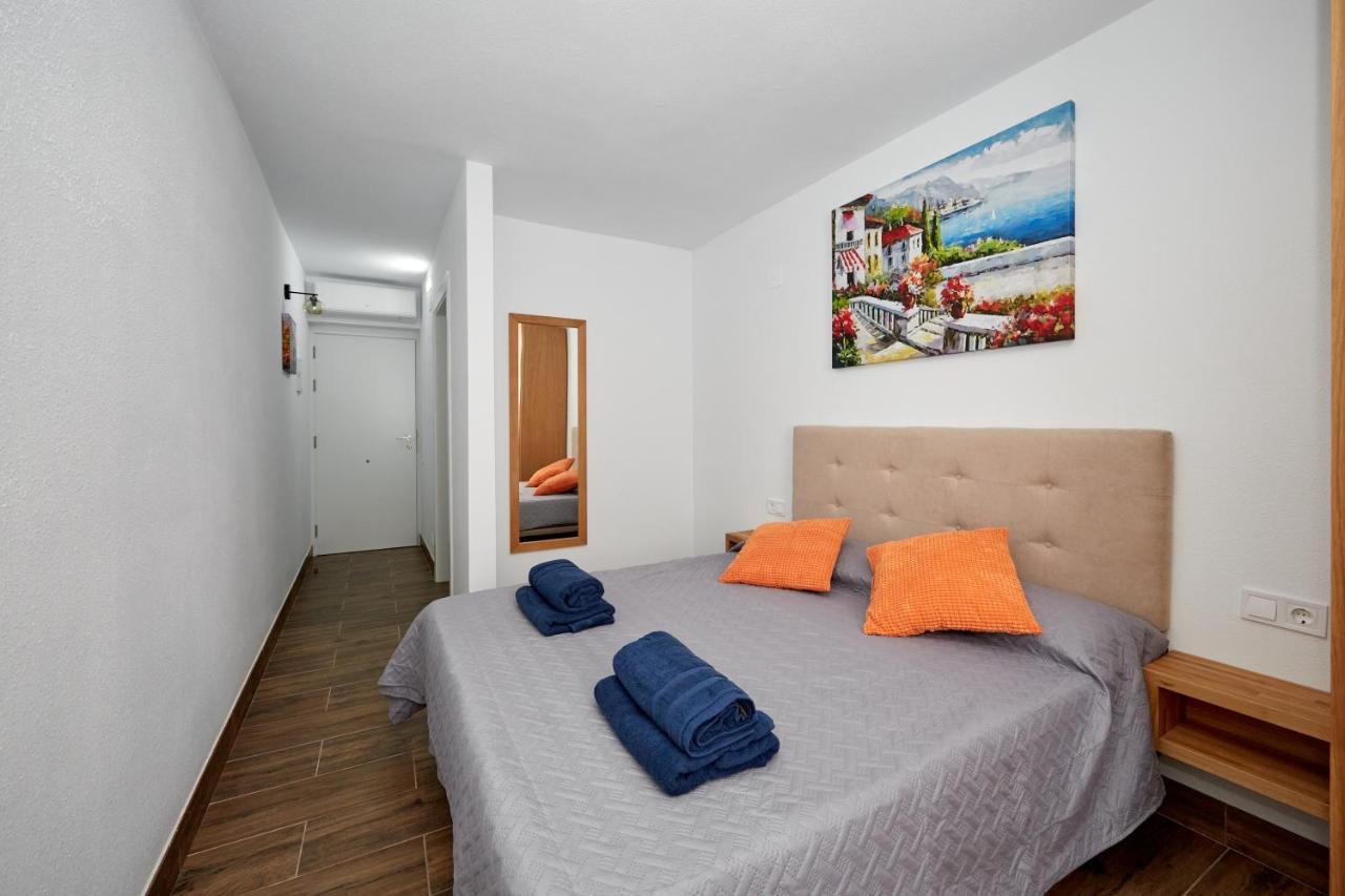 El Patio Hostal Аликанте Екстериор снимка