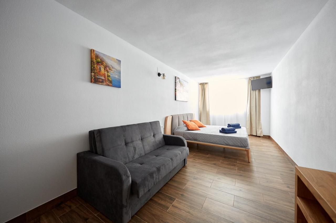 El Patio Hostal Аликанте Екстериор снимка