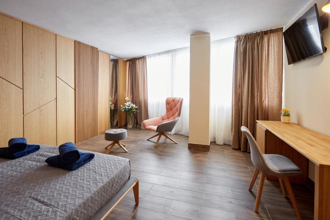 El Patio Hostal Аликанте Екстериор снимка