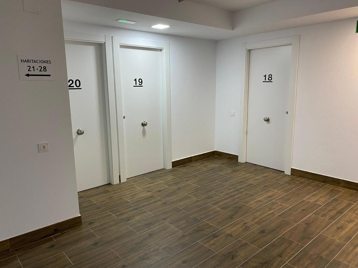 El Patio Hostal Аликанте Екстериор снимка