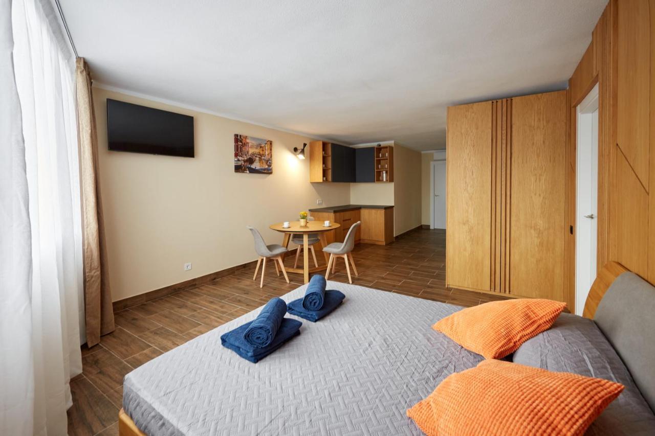 El Patio Hostal Аликанте Екстериор снимка