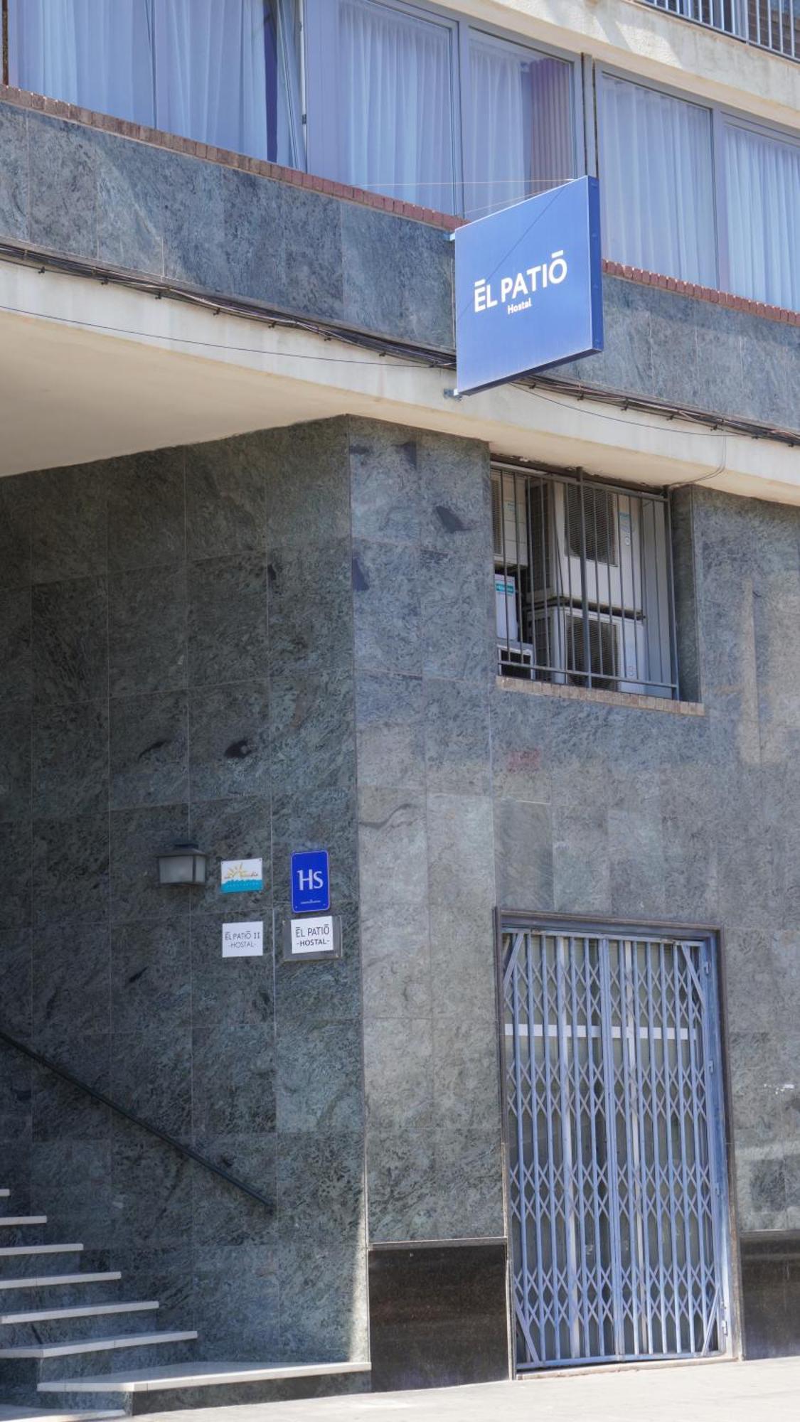 El Patio Hostal Аликанте Екстериор снимка