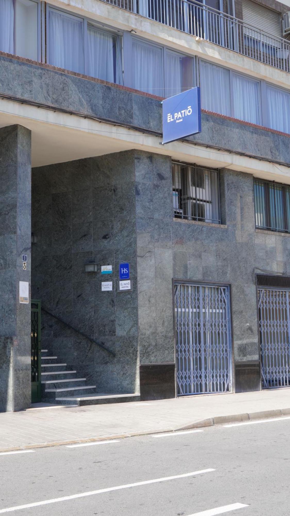 El Patio Hostal Аликанте Екстериор снимка