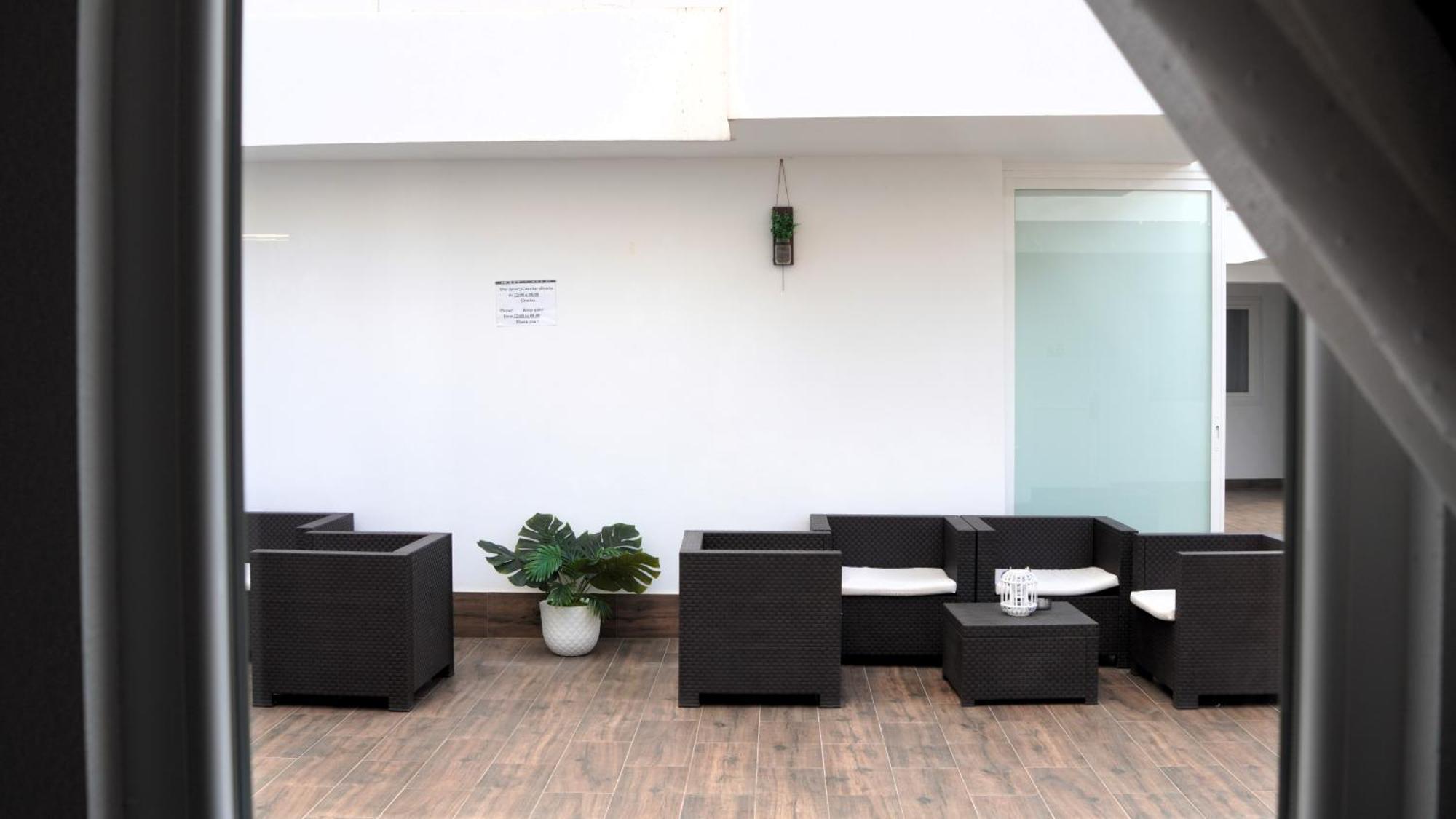 El Patio Hostal Аликанте Екстериор снимка
