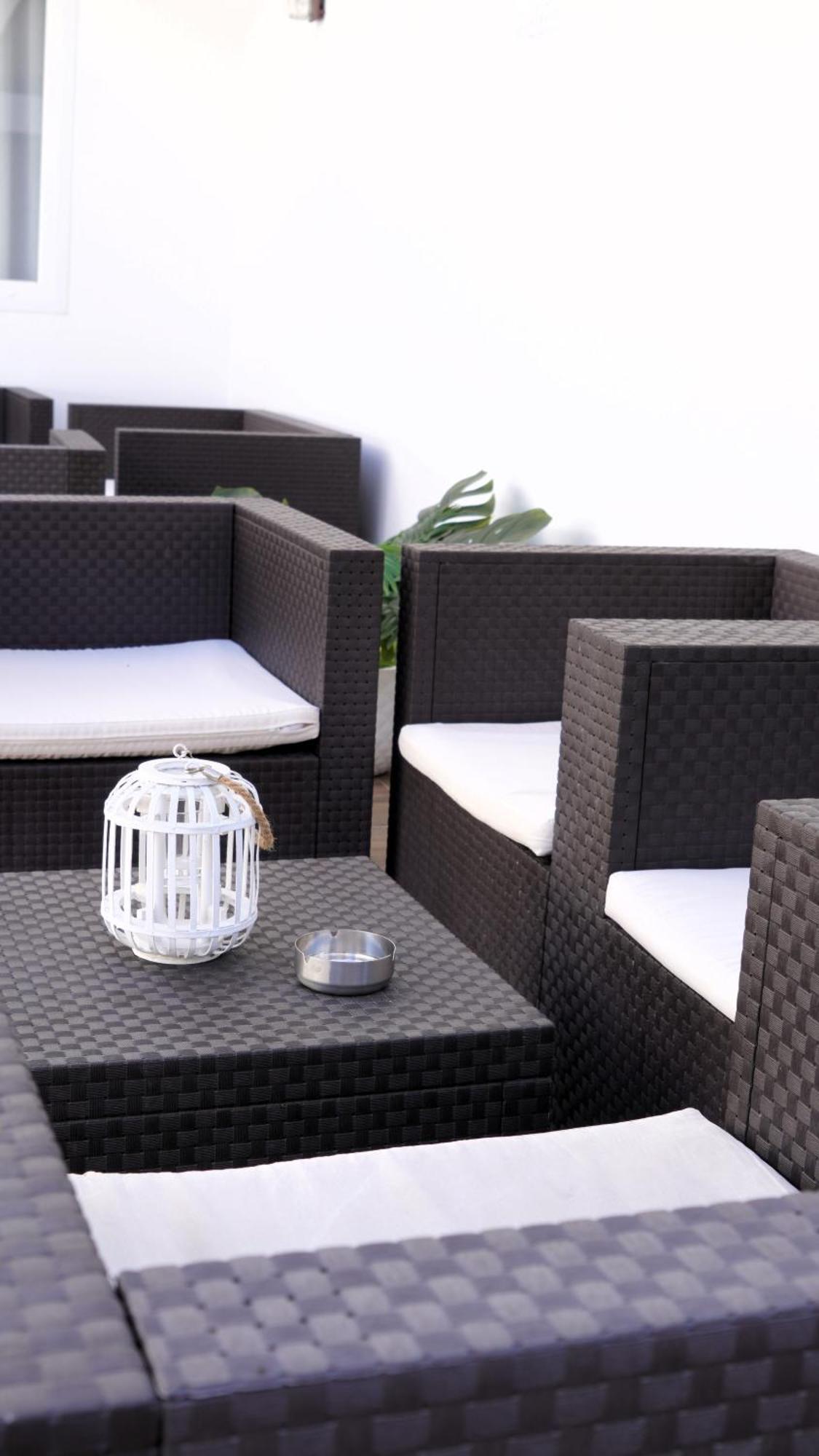 El Patio Hostal Аликанте Екстериор снимка