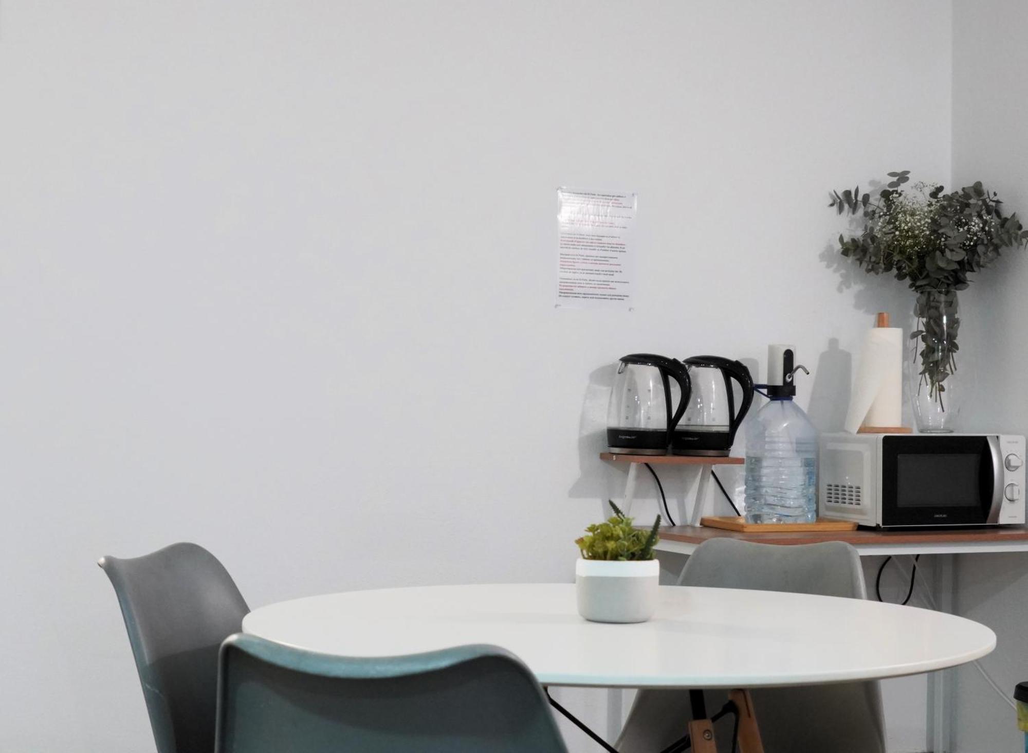 El Patio Hostal Аликанте Екстериор снимка