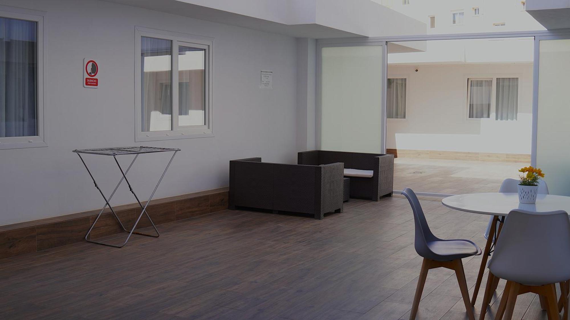 El Patio Hostal Аликанте Екстериор снимка